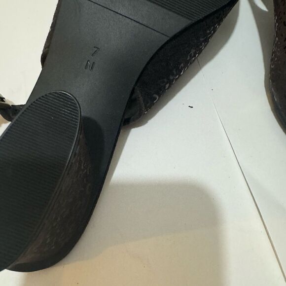 Vaneli Kandis on dark Brown Leopard Print Slingbacks size 7N - Picture 11 of 11